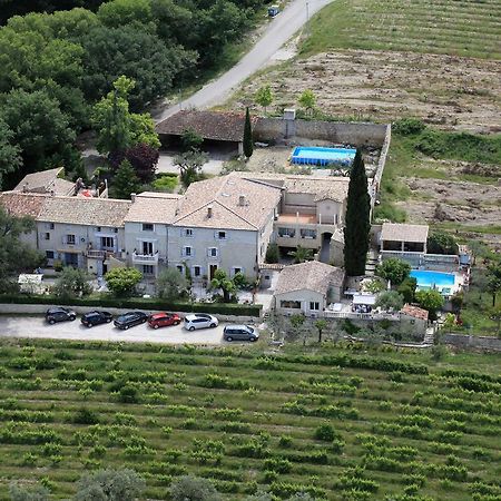 Отель Le Saint Victor Mirabel-aux-Baronnies Экстерьер фото